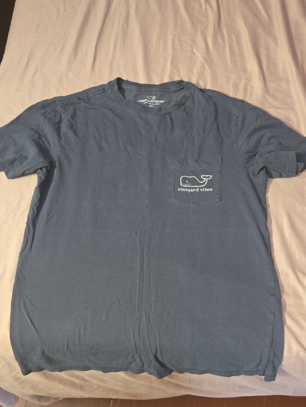 Vineyard Vines Men's Navy Pocket Tee with Whale Logo